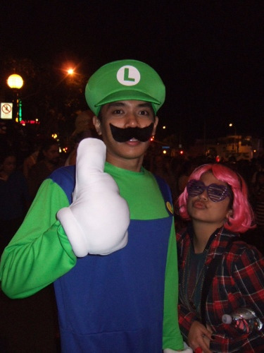 Illustration for article titled Nintendo Love Invades West Hollywood Costume Carnaval